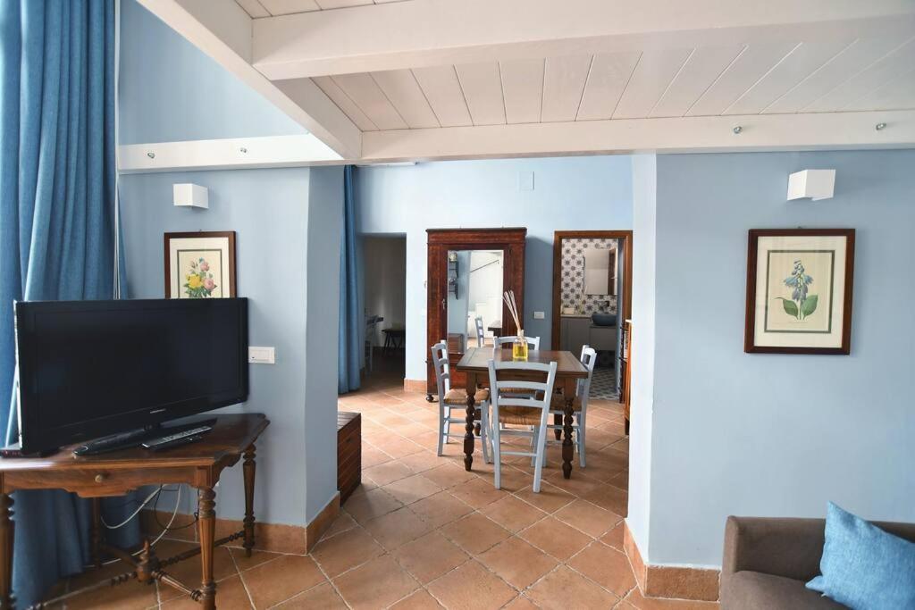 Ferienwohnung Iflat Agli Archetti Del Centro Palermo Exterior foto